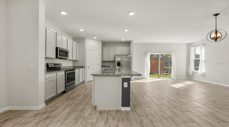 DAVENPORT, Florida 33896, 4 Bedrooms Bedrooms, ,2 BathroomsBathrooms,Residential,For Sale,ABERDEEN,0,MFRO6358760