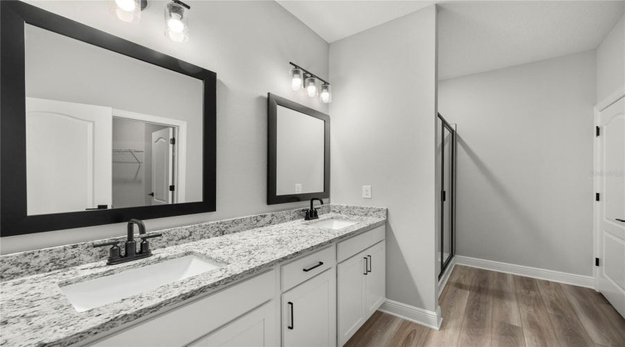 KISSIMMEE, Florida 34747, 5 Bedrooms Bedrooms, ,3 BathroomsBathrooms,Residential,For Sale,SOMERSWORTH,0,MFRTB8445947