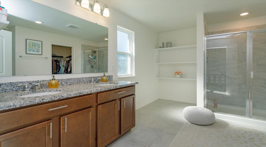 DAVENPORT, Florida 33897, 4 Bedrooms Bedrooms, ,2 BathroomsBathrooms,Residential,For Sale,PAPAYA,0,MFRG5104059