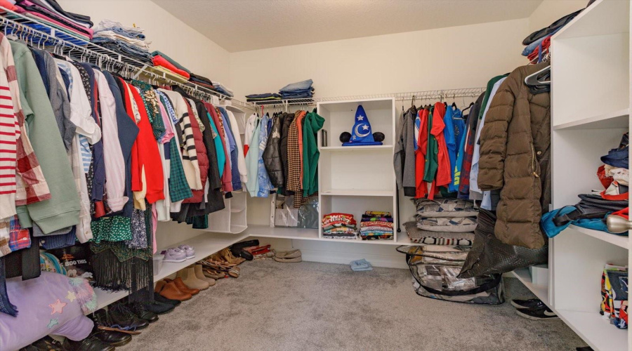 DAVENPORT, Florida 33897, 4 Bedrooms Bedrooms, ,2 BathroomsBathrooms,Residential,For Sale,PAPAYA,0,MFRG5104059