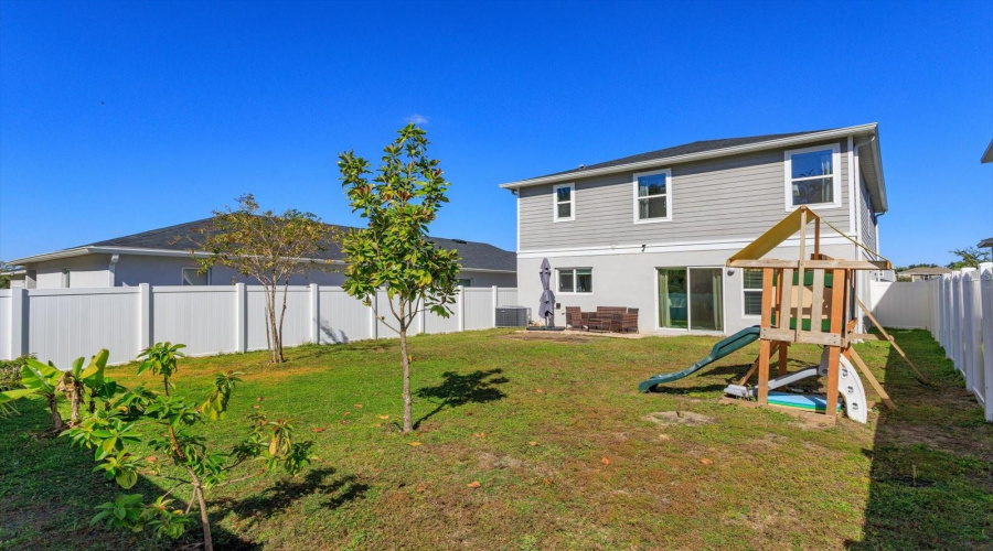 DAVENPORT, Florida 33897, 4 Bedrooms Bedrooms, ,2 BathroomsBathrooms,Residential,For Sale,PAPAYA,0,MFRG5104059