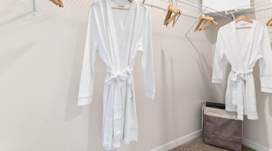 DAVENPORT, Florida 33837, 3 Bedrooms Bedrooms, ,2 BathroomsBathrooms,Residential,For Sale,PENGUIN,0,MFRO6326887