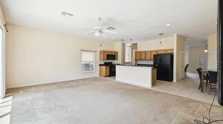 Kitchen/Family Room Combo