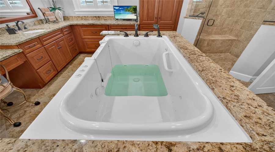 CELEBRATION, Florida 34747, 4 Bedrooms Bedrooms, ,3 BathroomsBathrooms,Residential,For Sale,WILDE,0,MFRS5138150