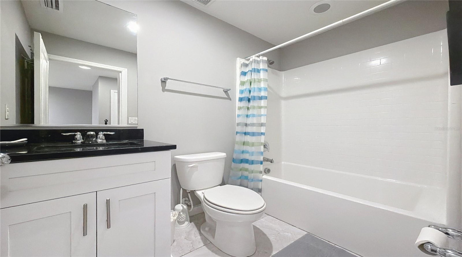 KISSIMMEE, Florida 34746, 4 Bedrooms Bedrooms, ,3 BathroomsBathrooms,Residential,For Sale,LE REVE,0,MFRS5138132