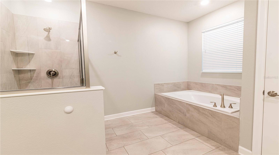 KISSIMMEE, Florida 34746, 8 Bedrooms Bedrooms, ,5 BathroomsBathrooms,Residential,For Sale,NARRATIVE,0,MFRO6358713