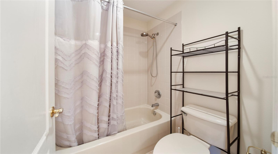 ORLANDO, Florida 32836, 5 Bedrooms Bedrooms, ,3 BathroomsBathrooms,Residential,For Sale,WISCANE,0,MFRO6358607