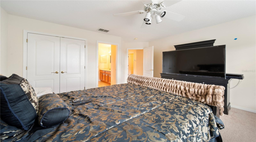 ORLANDO, Florida 32836, 5 Bedrooms Bedrooms, ,3 BathroomsBathrooms,Residential,For Sale,WISCANE,0,MFRO6358607