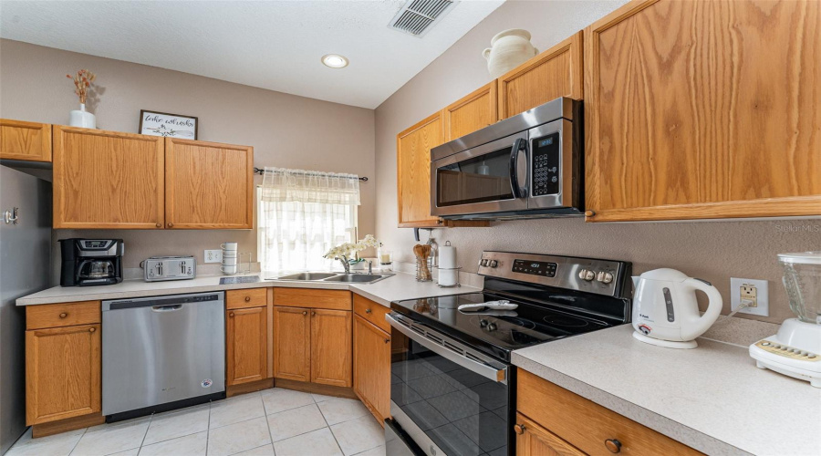 KISSIMMEE, Florida 34747, 4 Bedrooms Bedrooms, ,2 BathroomsBathrooms,Residential,For Sale,WYNDHAM PALMS,0,MFRS5136338