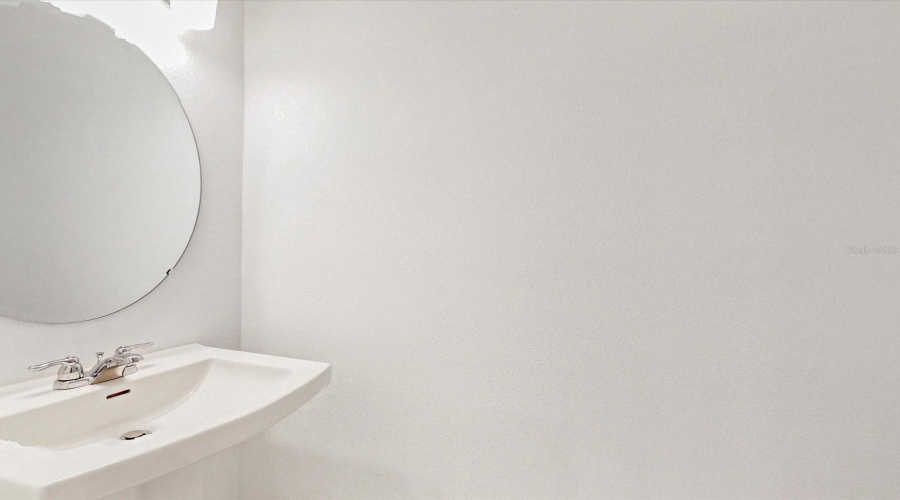 DAVENPORT, Florida 33837, 3 Bedrooms Bedrooms, ,2 BathroomsBathrooms,Residential,For Sale,CANARY,0,MFRS5138188