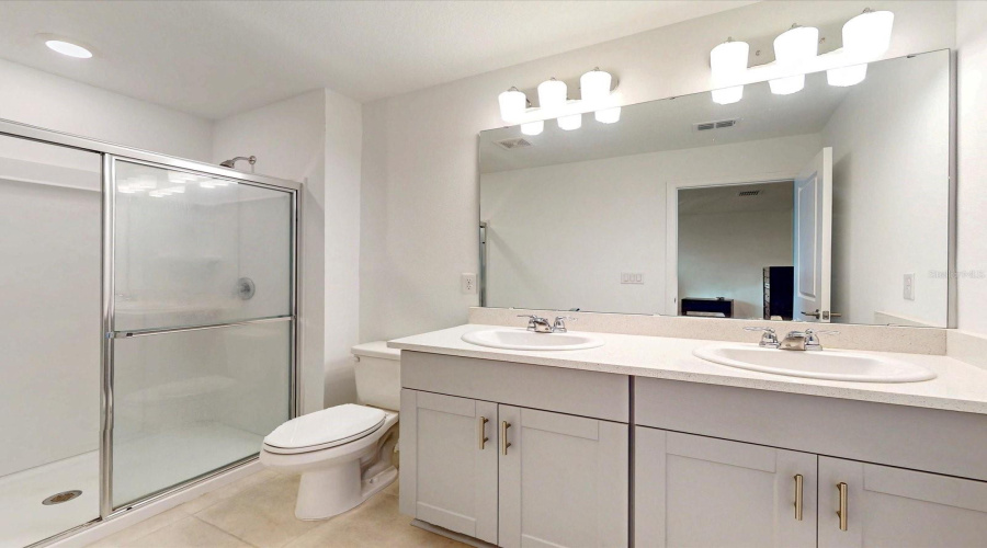 DAVENPORT, Florida 33837, 3 Bedrooms Bedrooms, ,2 BathroomsBathrooms,Residential,For Sale,CANARY,0,MFRS5138188