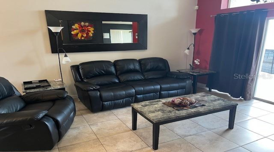 KISSIMMEE, Florida 34747, 4 Bedrooms Bedrooms, ,3 BathroomsBathrooms,Residential,For Sale,ONEIDA,0,MFRO6358789