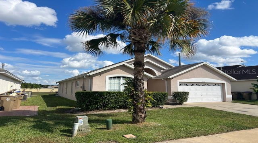 KISSIMMEE, Florida 34747, 4 Bedrooms Bedrooms, ,3 BathroomsBathrooms,Residential,For Sale,ONEIDA,0,MFRO6358789