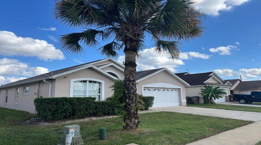 KISSIMMEE, Florida 34747, 4 Bedrooms Bedrooms, ,3 BathroomsBathrooms,Residential,For Sale,ONEIDA,0,MFRO6358789