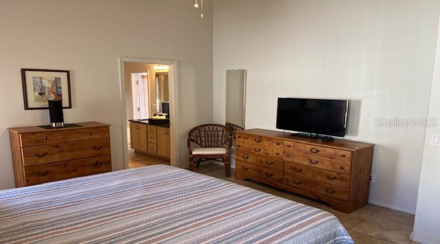 KISSIMMEE, Florida 34747, 4 Bedrooms Bedrooms, ,3 BathroomsBathrooms,Residential,For Sale,ONEIDA,0,MFRO6358789