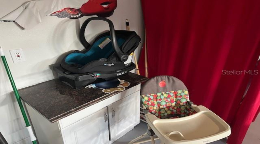 KISSIMMEE, Florida 34747, 4 Bedrooms Bedrooms, ,3 BathroomsBathrooms,Residential,For Sale,ONEIDA,0,MFRO6358789