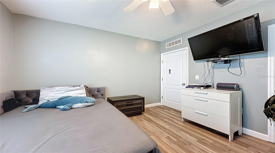 DAVENPORT, Florida 33896, 3 Bedrooms Bedrooms, ,2 BathroomsBathrooms,Residential,For Sale,ABERDEEN,0,MFRS5138215