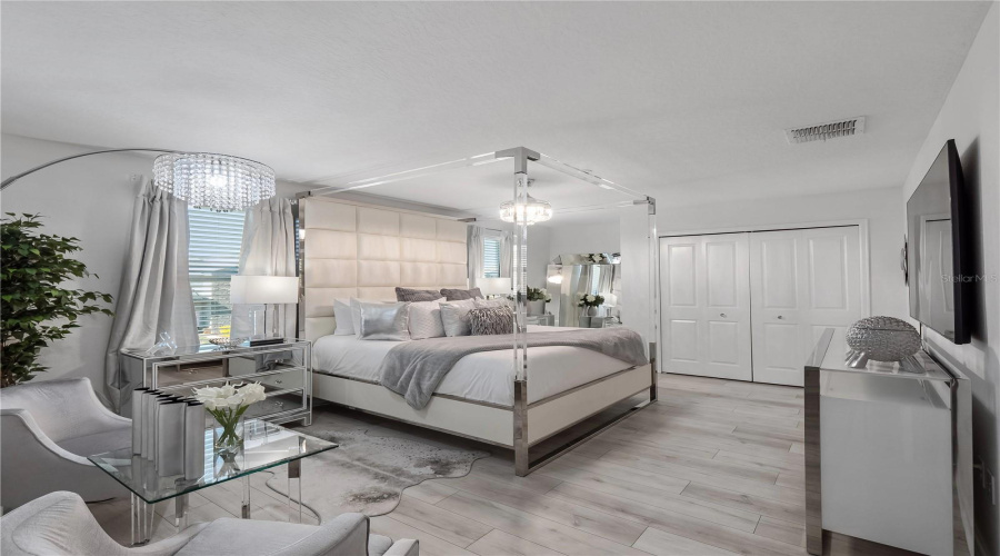 DAVENPORT, Florida 33896, 6 Bedrooms Bedrooms, ,6 BathroomsBathrooms,Residential,For Sale,PEBBLE BEACH,0,MFRS5130681