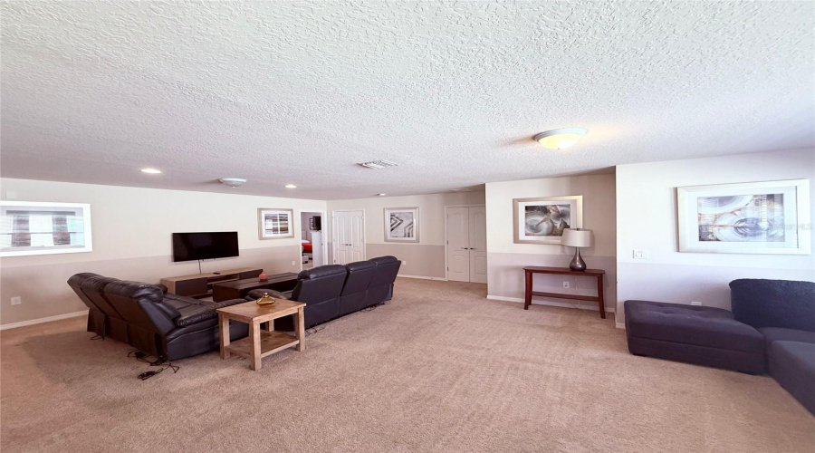 KISSIMMEE, Florida 34747, 9 Bedrooms Bedrooms, ,6 BathroomsBathrooms,Residential,For Sale,LIMA,0,MFRO6359137