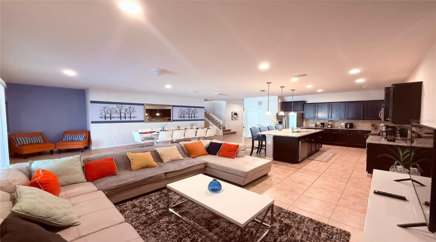 KISSIMMEE, Florida 34747, 9 Bedrooms Bedrooms, ,6 BathroomsBathrooms,Residential,For Sale,LIMA,0,MFRO6359137