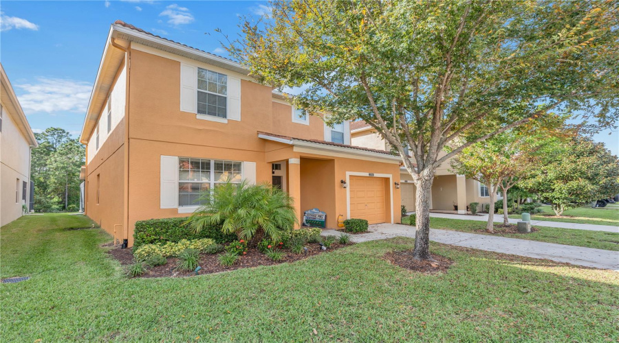 KISSIMMEE, Florida 34747, 5 Bedrooms Bedrooms, ,5 BathroomsBathrooms,Residential,For Sale,BANANA PALM,0,MFRO6358978