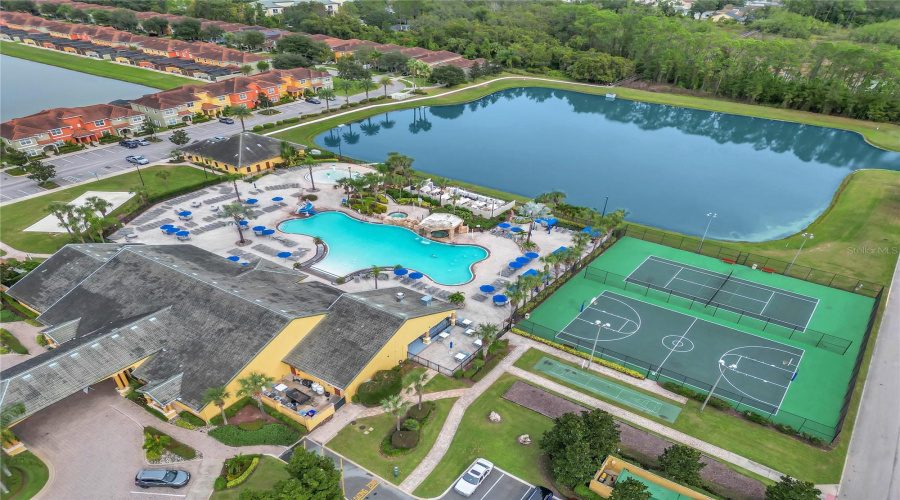 KISSIMMEE, Florida 34747, 5 Bedrooms Bedrooms, ,5 BathroomsBathrooms,Residential,For Sale,BANANA PALM,0,MFRO6358978