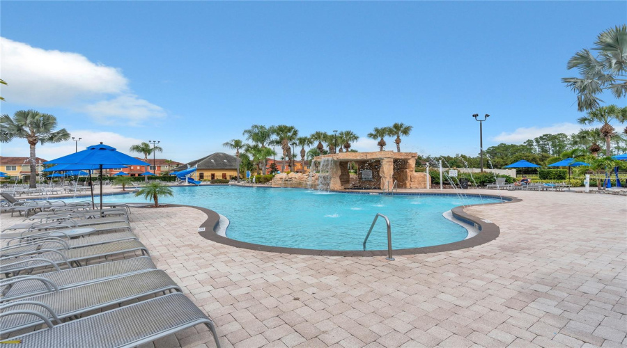 KISSIMMEE, Florida 34747, 5 Bedrooms Bedrooms, ,5 BathroomsBathrooms,Residential,For Sale,BANANA PALM,0,MFRO6358978