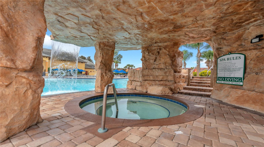 KISSIMMEE, Florida 34747, 5 Bedrooms Bedrooms, ,5 BathroomsBathrooms,Residential,For Sale,BANANA PALM,0,MFRO6358978