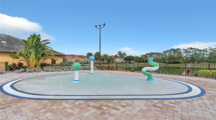 KISSIMMEE, Florida 34747, 5 Bedrooms Bedrooms, ,5 BathroomsBathrooms,Residential,For Sale,BANANA PALM,0,MFRO6358978