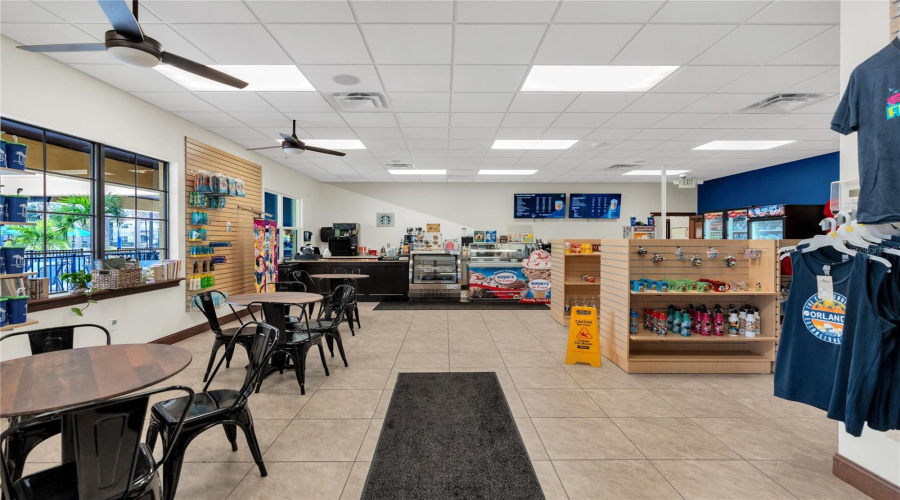 KISSIMMEE, Florida 34747, 5 Bedrooms Bedrooms, ,5 BathroomsBathrooms,Residential,For Sale,BANANA PALM,0,MFRO6358978