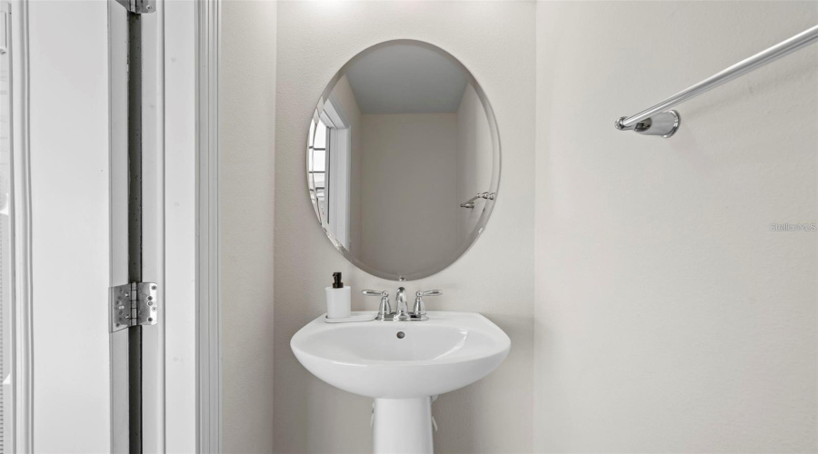 DAVENPORT, Florida 33897, 5 Bedrooms Bedrooms, ,4 BathroomsBathrooms,Residential,For Sale,PARADISE,0,MFRS5138229