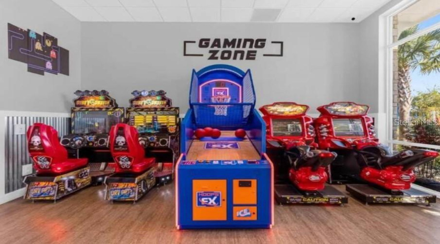 DAVENPORT, Florida 33897, 5 Bedrooms Bedrooms, ,4 BathroomsBathrooms,Residential,For Sale,PARADISE,0,MFRS5138229