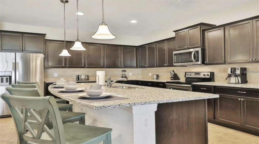 KISSIMMEE, Florida 34747, 9 Bedrooms Bedrooms, ,6 BathroomsBathrooms,Residential,For Sale,LIMA AVE,0,MFRO6359193