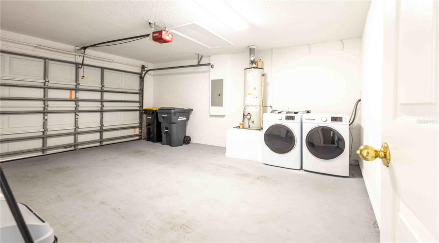 DAVENPORT, Florida 33897, 3 Bedrooms Bedrooms, ,2 BathroomsBathrooms,Residential,For Sale,SONJA,0,MFRO6319055