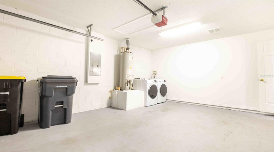 DAVENPORT, Florida 33897, 3 Bedrooms Bedrooms, ,2 BathroomsBathrooms,Residential,For Sale,SONJA,0,MFRO6319055