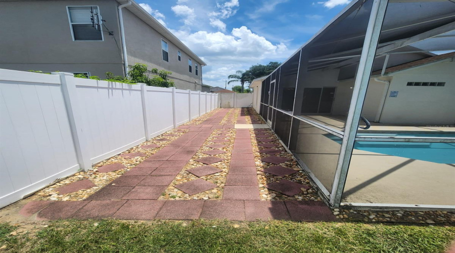 DAVENPORT, Florida 33897, 3 Bedrooms Bedrooms, ,2 BathroomsBathrooms,Residential,For Sale,SONJA,0,MFRO6319055