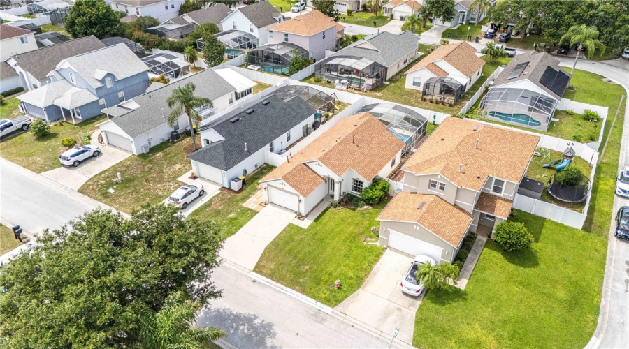 DAVENPORT, Florida 33897, 3 Bedrooms Bedrooms, ,2 BathroomsBathrooms,Residential,For Sale,SONJA,0,MFRO6319055