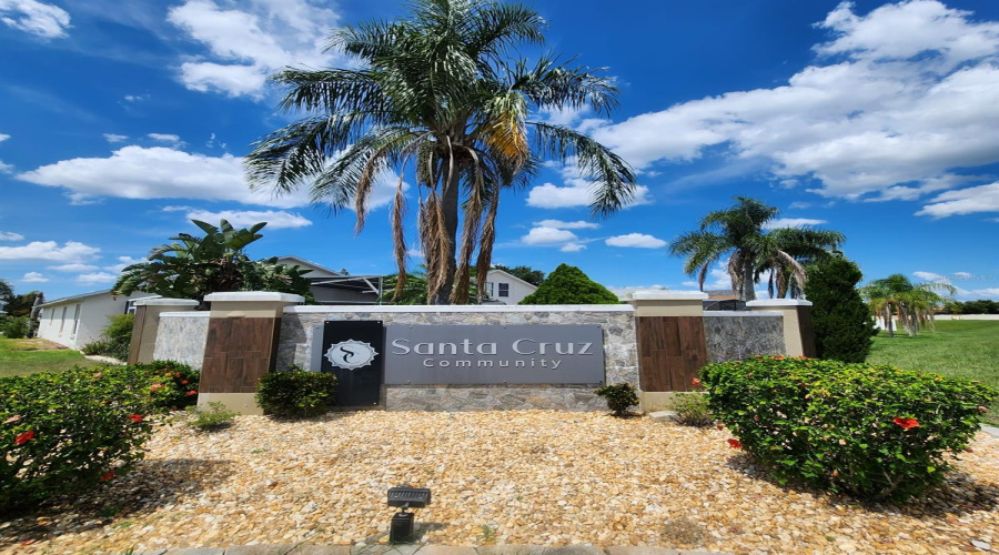 DAVENPORT, Florida 33897, 3 Bedrooms Bedrooms, ,2 BathroomsBathrooms,Residential,For Sale,SONJA,0,MFRO6319055