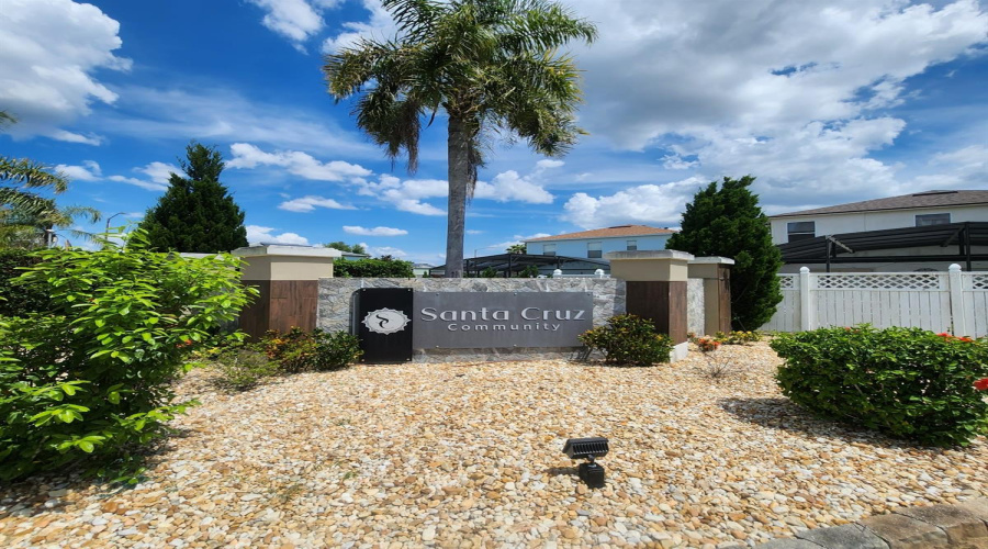 DAVENPORT, Florida 33897, 3 Bedrooms Bedrooms, ,2 BathroomsBathrooms,Residential,For Sale,SONJA,0,MFRO6319055