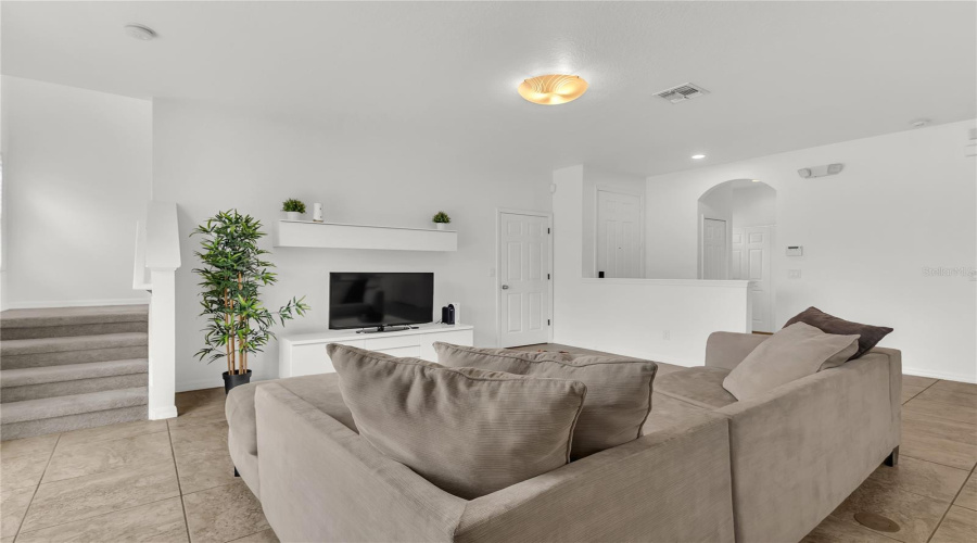 KISSIMMEE, Florida 34746, 4 Bedrooms Bedrooms, ,3 BathroomsBathrooms,Residential,For Sale,LAS FUENTES,0,MFRO6350938