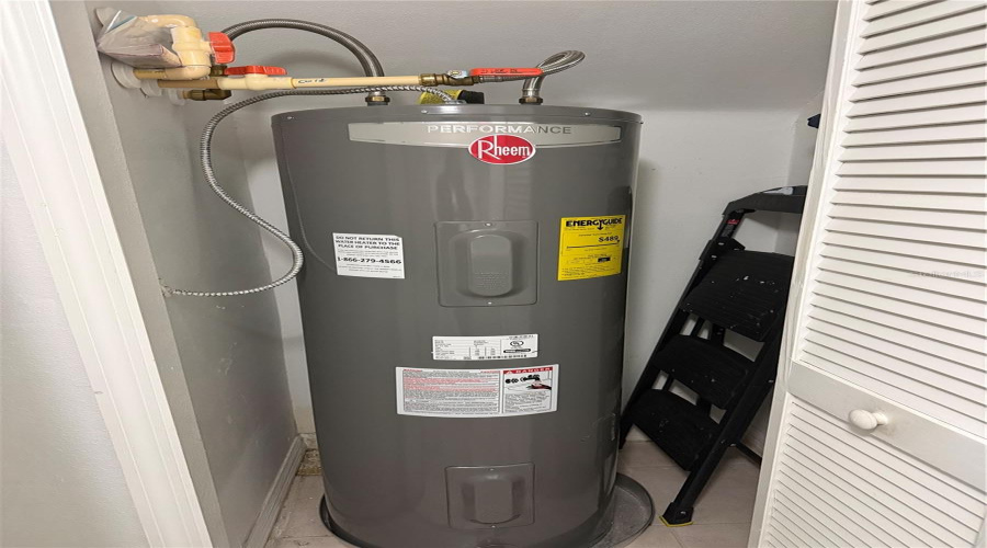 KISSIMMEE, Florida 34746, 3 Bedrooms Bedrooms, ,2 BathroomsBathrooms,Residential,For Sale,PARK RIDGE,0,MFRS5137773