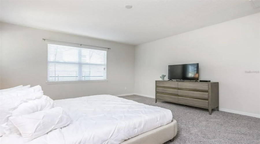 KISSIMMEE, Florida 34747, 7 Bedrooms Bedrooms, ,6 BathroomsBathrooms,Residential,For Sale,PELICAN COVE,0,MFRO6359207