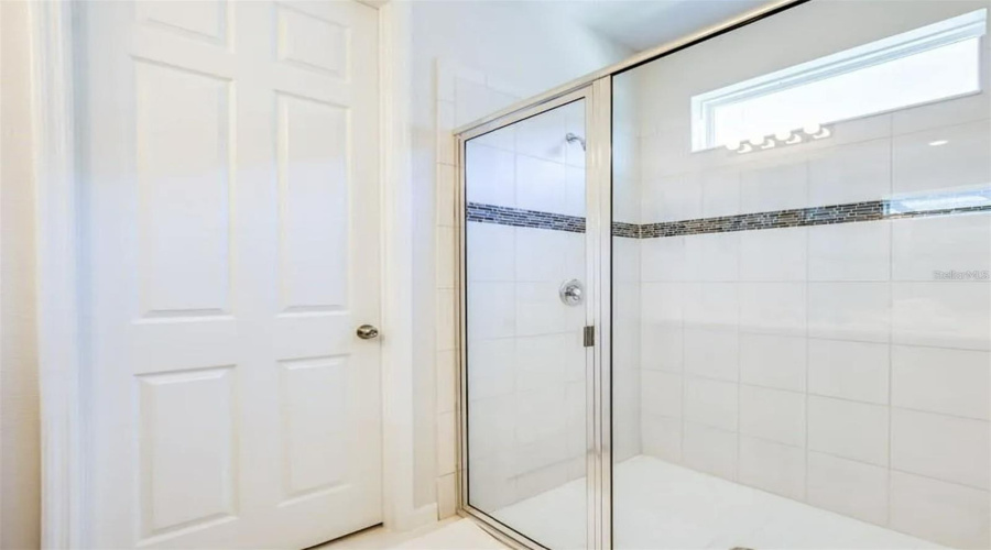 KISSIMMEE, Florida 34747, 7 Bedrooms Bedrooms, ,6 BathroomsBathrooms,Residential,For Sale,PELICAN COVE,0,MFRO6359207