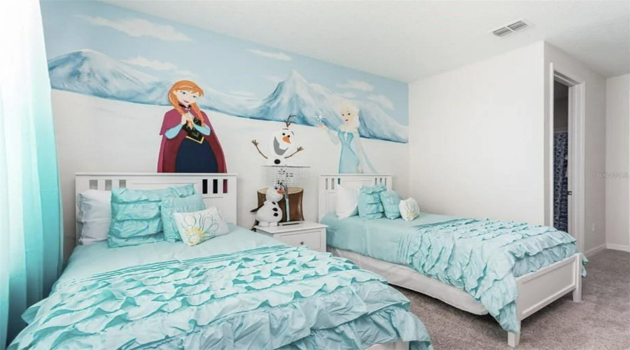 KISSIMMEE, Florida 34747, 7 Bedrooms Bedrooms, ,6 BathroomsBathrooms,Residential,For Sale,PELICAN COVE,0,MFRO6359207