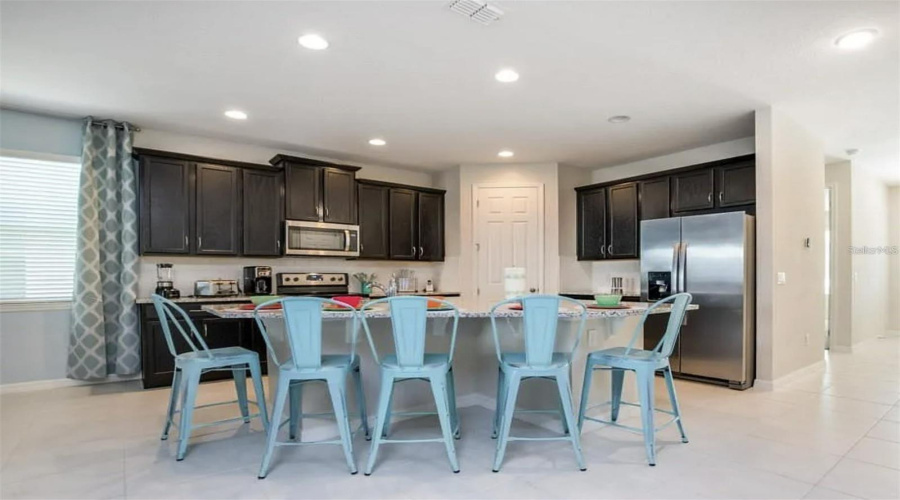 KISSIMMEE, Florida 34747, 7 Bedrooms Bedrooms, ,6 BathroomsBathrooms,Residential,For Sale,PELICAN COVE,0,MFRO6359207