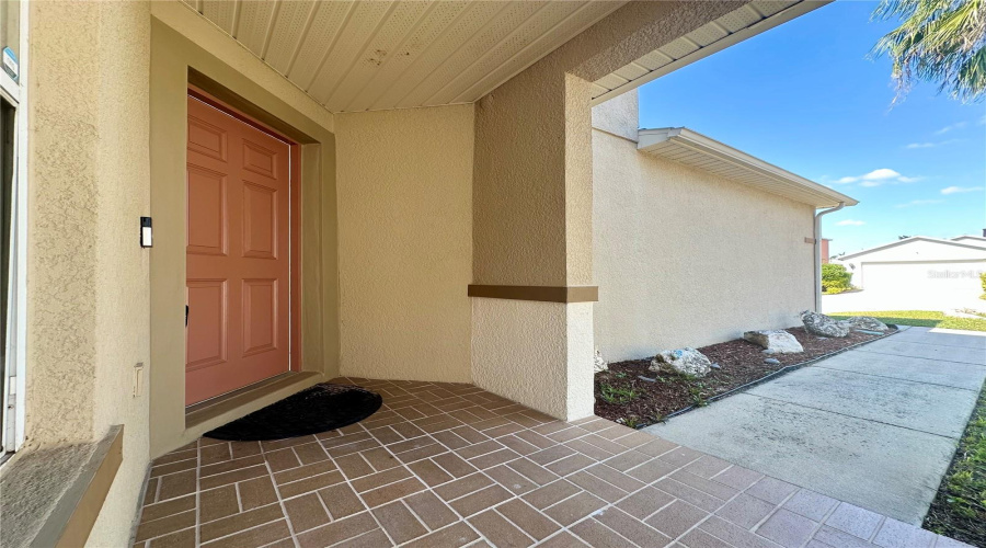 DAVENPORT, Florida 33897, 3 Bedrooms Bedrooms, ,2 BathroomsBathrooms,Residential,For Sale,RONA,0,MFRO6359132