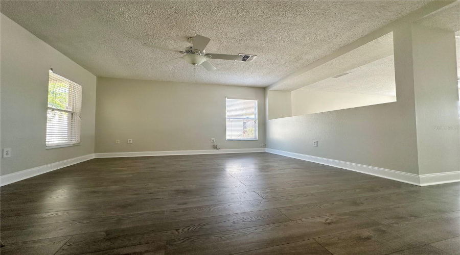 DAVENPORT, Florida 33897, 3 Bedrooms Bedrooms, ,2 BathroomsBathrooms,Residential,For Sale,RONA,0,MFRO6359132