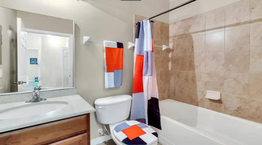 KISSIMMEE, Florida 34747, 3 Bedrooms Bedrooms, ,2 BathroomsBathrooms,Residential,For Sale,OAKWATER,0,MFRS5126324