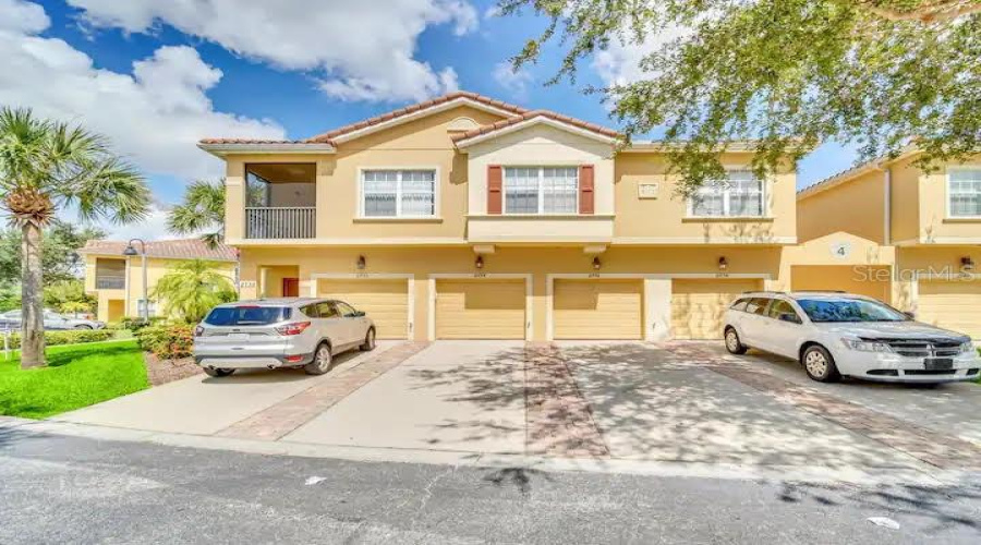 KISSIMMEE, Florida 34747, 3 Bedrooms Bedrooms, ,2 BathroomsBathrooms,Residential,For Sale,OAKWATER,0,MFRS5126324