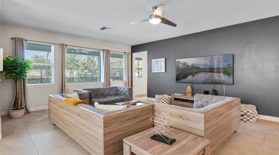 KISSIMMEE, Florida 34747, 7 Bedrooms Bedrooms, ,5 BathroomsBathrooms,Residential,For Sale,SUNSHINE RIDGE,0,MFRS5138217